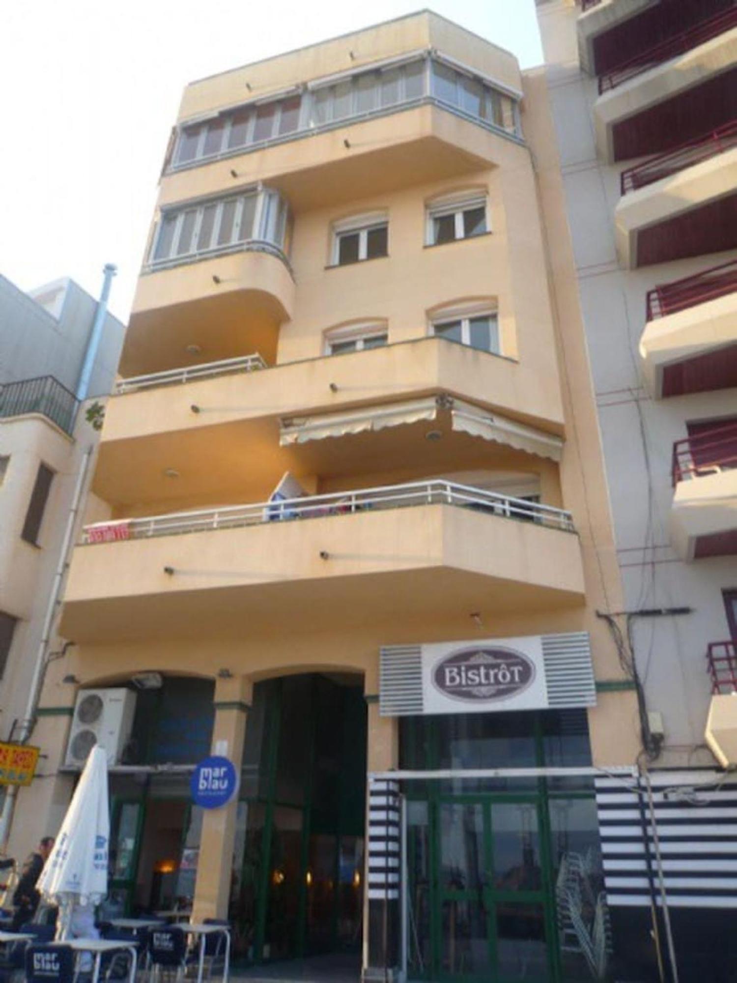 Spacious Apartment With Sea View Terrace In Calafell Luaran gambar